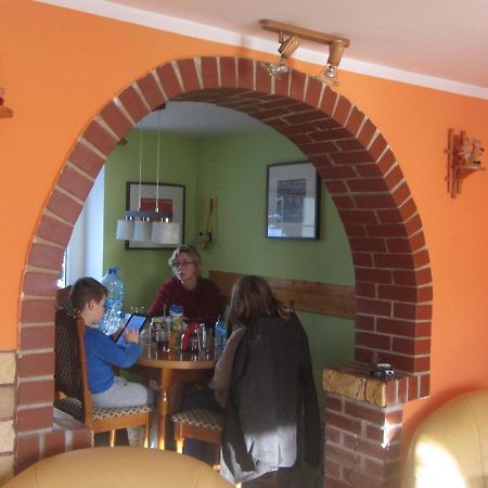 Spacious Holiday Home In Stara Kamienica With Pond מראה חיצוני תמונה