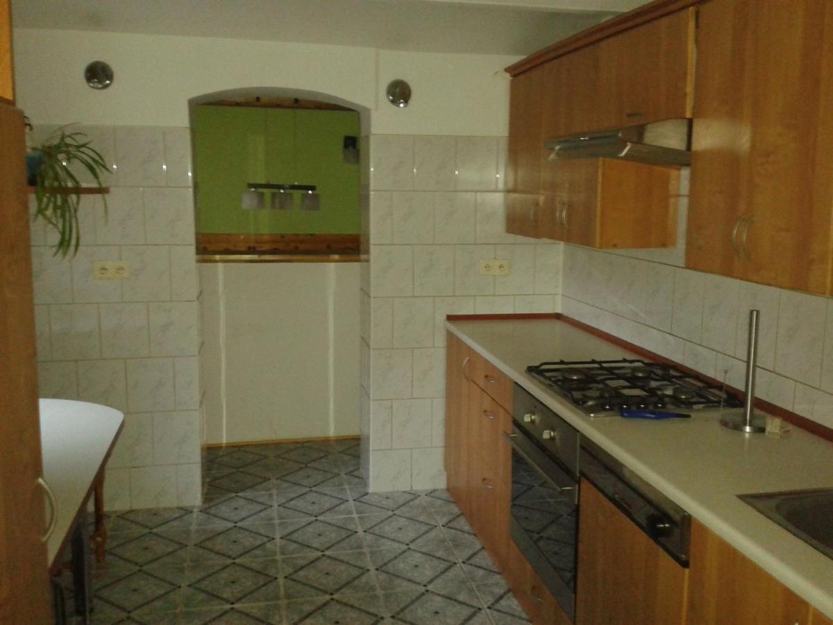 Spacious Holiday Home In Stara Kamienica With Pond מראה חיצוני תמונה